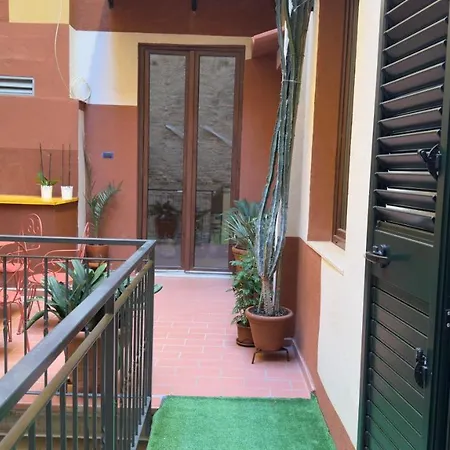 Suite Stylish & Cozy Apartment In The Heart Of Florence Exterior photo